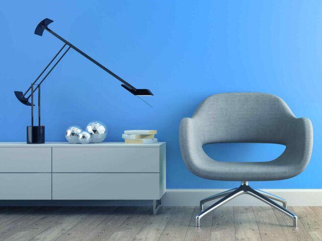 https://jukevoxchoir.com/wp-content/uploads/2017/05/image-chair-blue-wall-640x480.jpg